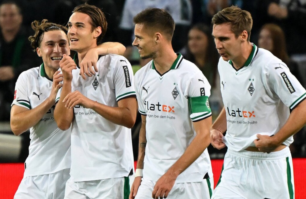 爱游戏游戏平台-门兴格拉德巴赫发布备战花絮，今晨完成体检，德国杯任务艰巨，身体对抗强度拉满(奥斯堡vs门兴格拉德巴赫)